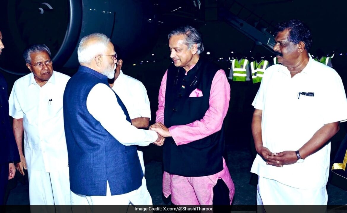 PM ను స్వీకరించే మార్గంలో, “పనిచేయని” Delhi ిల్లీ విమానాశ్రయంలో శశి థరూర్ PM ను స్వీకరించే మార్గంలో, "పనిచేయని" Delhi ిల్లీ విమానాశ్రయంలో శశి థరూర్ స్వైప్