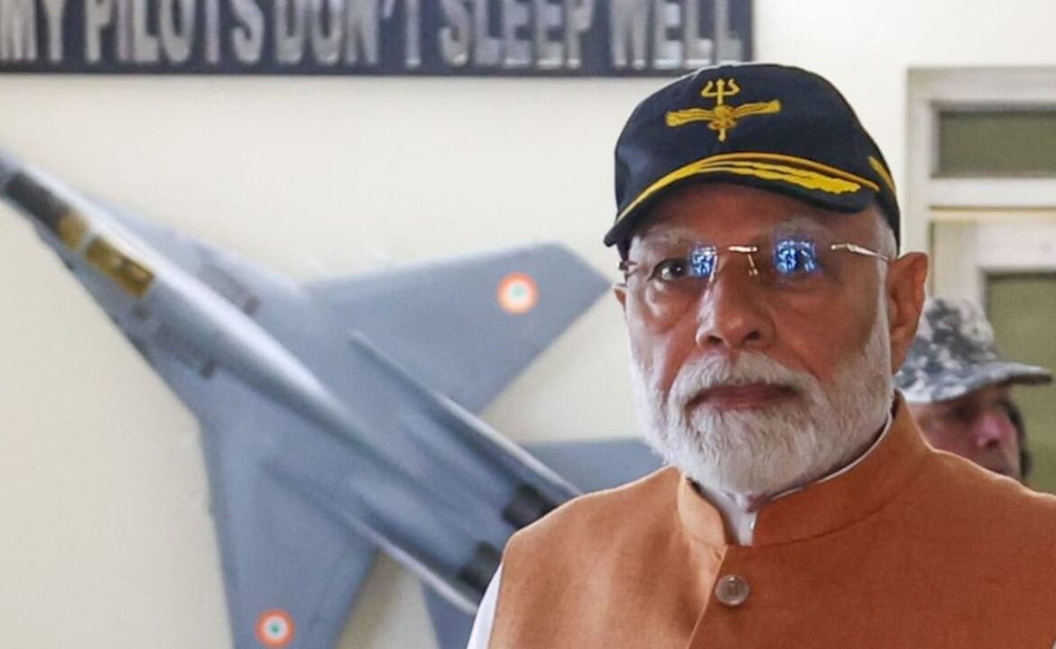 PM మోడీ అడాంపూర్ ఎయిర్ ఫోర్స్ బేస్, ఆపరేషన్ సిందూర్, ఇండియా పాకిస్తాన్ PM మోడీ అడాంపూర్ ఎయిర్ ఫోర్స్ బేస్, ఆపరేషన్ సిందూర్, ఇండియా పాకిస్తాన్ న్యూస్: "మా డ్రోన్లు, క్షిపణులు వారి లక్ష్యాలను చేరుకున్నప్పుడు ...": PM మోడీ టు సోల్జర్స్