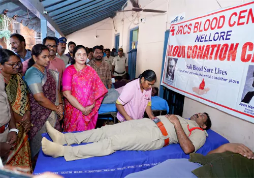 పోలీసుల త్యాగాల స్ఫూర్తిగా రక్తదాన శిబిరం : ఎమ్మెల్యే ప్రశాంతి రెడ్డి | పోలీసుల త్యాగాల స్ఫూర్తిగా రక్తదాన శిబిరం : ఎమ్మెల్యే ప్రశాంతి రెడ్డి | ఎమ్మెల్యే వేమిరెడ్డి ప్రశాంతి రెడ్డి| శాంతి మరియు భద్రత| రక్తదానం| కోవూరు పోలీస్ స్టేషన్| వేమిరెడ్డి ప్రభాకర్ రెడ్డి| సీఎం చంద్రబాబు| నరలోేష్